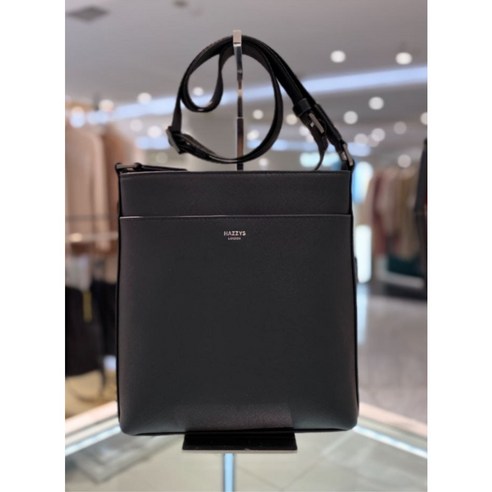 시간을 초월하는 우아함, 헤지스 체크 패턴 실버 로고 크로스백 헤지스크로스백남성