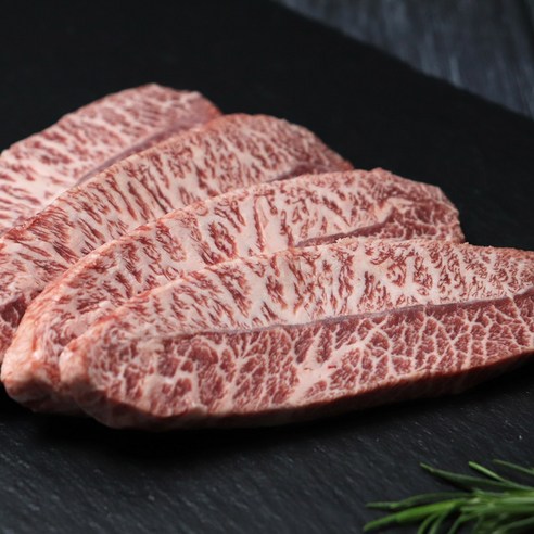 마장동 명성의 1++ 한우, 고기 파는 삼촌에서 만나보세요