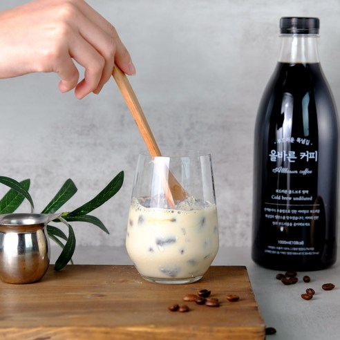 부드러운 더치커피의 풍요로운 콜드브루 원액