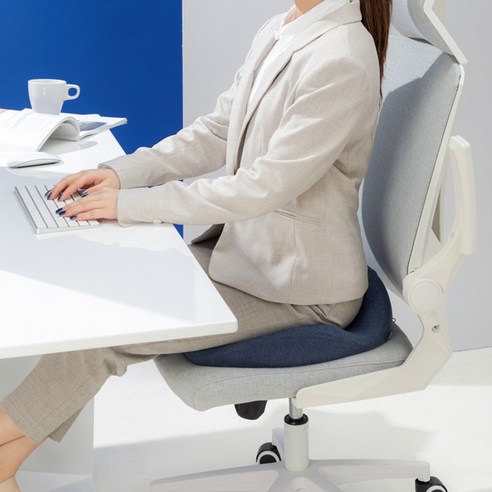 장시간 앉아 있는 불편함에서 해방되고 치질 위험을 줄이세요.