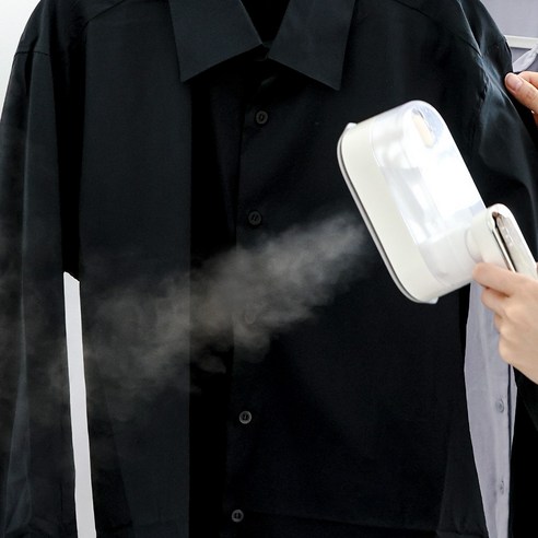 15초 만에 옷 고민 해결! 끌리젠 핸디형 스팀다리미로 산뜻한 아침을 시작하세요.