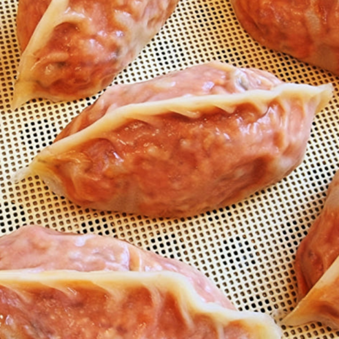 청주 입이즐거운그만두 미친만두(매운맛): 화끈한 즐거움이 입 안 가득! 미친만두