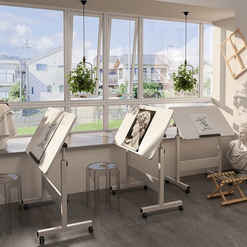 효율적이고 편리한 공부와 작업을 위한 테이블