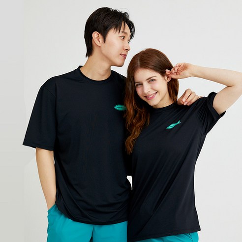 여름 휴가, 뜨거운 태양 아래 자신감을 더해줄 래쉬가드 선택법 반팔수영복