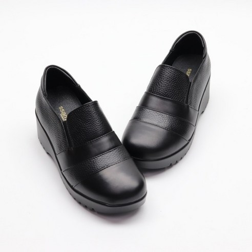 편안한 착용감과 내구성을 갖춘 여성용 쌈지 단화