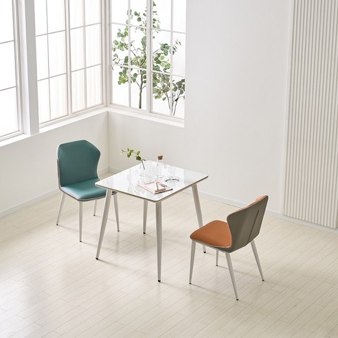 고급스럽고 내구성 있는 가정식탁을 위한 라라홈 샐리 세라믹 식탁 세트