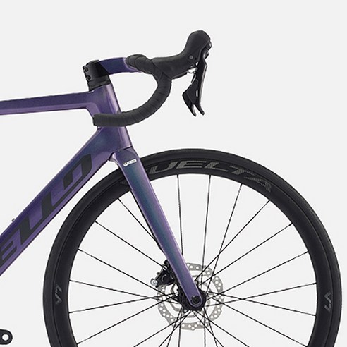 속도, 스타일, 편안함의 완벽한 조화로 라이딩 경험을 혁명시키는 첼로 엘리엇 D7