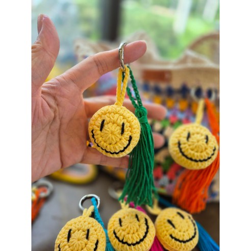 작은 미소로 일상을 밝히는 히봉하우스 스마일 키링