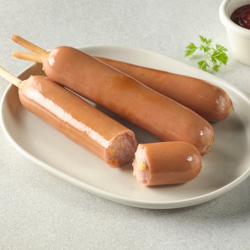 신선한 닭다리살과 다채로운 맛이 어우러진 후랑크 간식