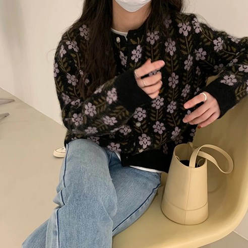 편안한 코디를 완성하는 여성용 니트 가디건