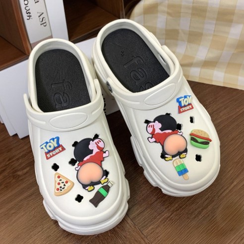 편안함과 스타일이 완벽하게 조화된 에르모소 쿠션슬리퍼