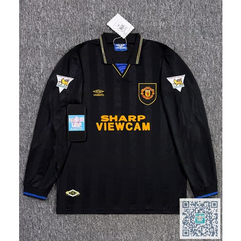 90년대 감성을 입다! 레트로 맨유 유니폼, 당신의 추억을 깨우세요 레트로유니폼