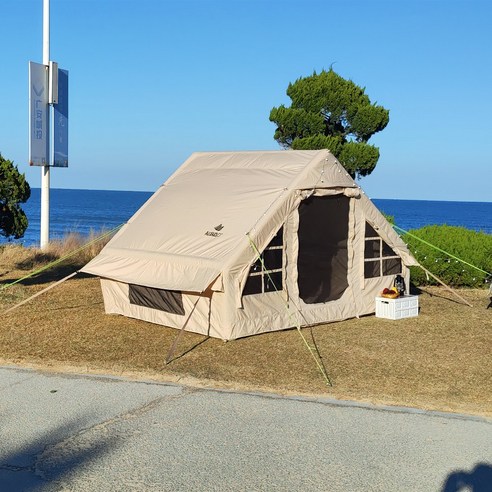 캠핑을 위한 대형휴대형 텐트