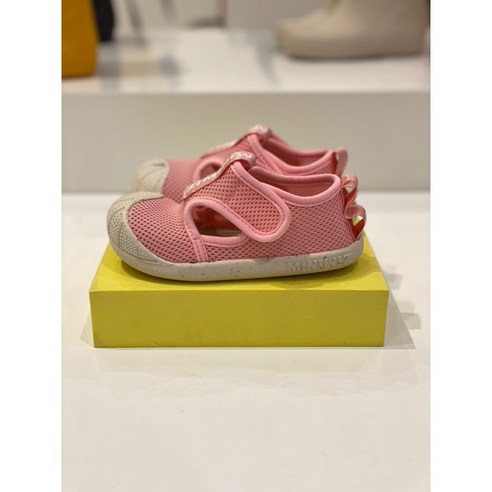 사랑스러운 첫걸음을 위한 선택, 토박스 미니위즈 레오 제로 라이트핑크 샌들