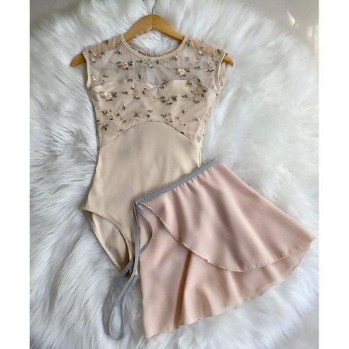 섬세한 아름다움을 담은 발레시모 발레복: 당신의 움직임을 더욱 빛나게 발레시모