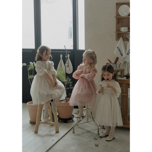 구스샵 공주 레이스 북유럽 샤원피스