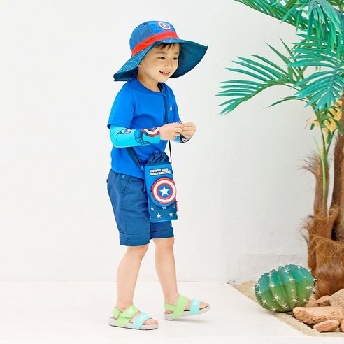 아이의 건강과 스타일을 책임지는 캡틴 아메리카 자외선 차단 벙거지 모자