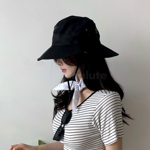편안하고 통기성 있으며 햇빛을 차단하는 등산모자