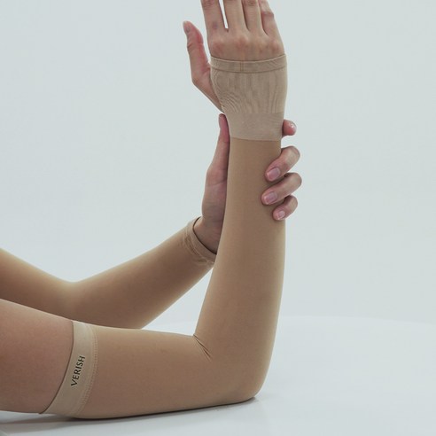 햇볕 아래 당당하게! 피부 걱정 없이 누리는 자유, 베리시 UV 차단 암슬리브