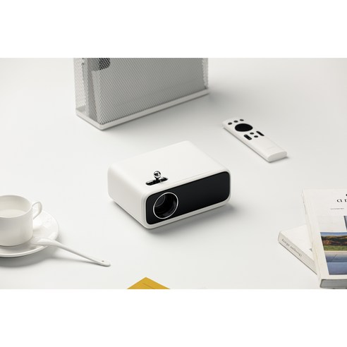 집에서나 외출 시나 선명한 이미지와 몰입적인 오디오를 제공하는 휴대성 뛰어난 스마트 프로젝터
