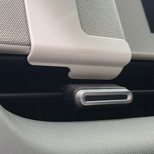 옵시디언 아이오닉5 핸드폰 태블릿 브라켓 거치대 마운트로 차량에서 휴대기기를 편리하게 사용하세요