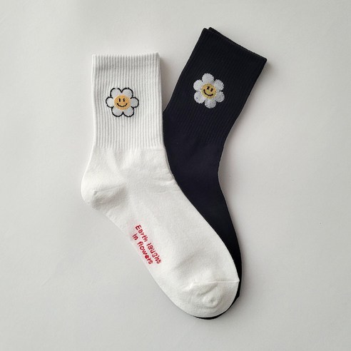 스마일 양말로 시작하는 행복한 하루