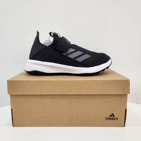 편안함, 내구성, 세련됨이 돋보이는 어린이 운동화