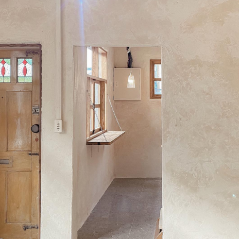 천연 감성을 담은 고급 인테리어 페인트