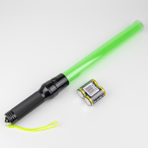 안전과 스타일을 빛으로 담은 핑크빛 동반자