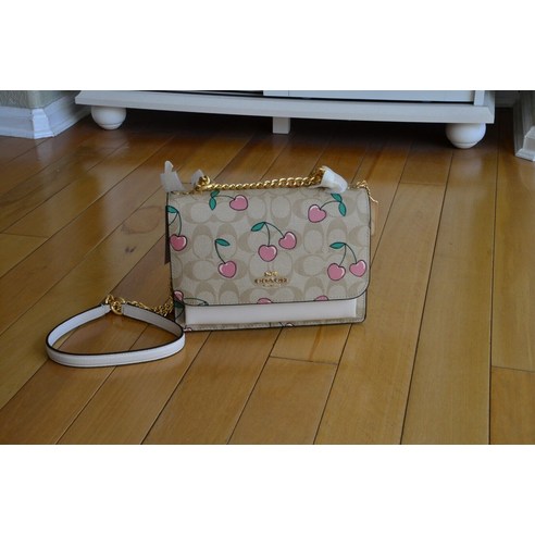 코치 CE610 Klare 크로스바디 인 시그니처 캔버스 하트 체리 프린터 가방 레더