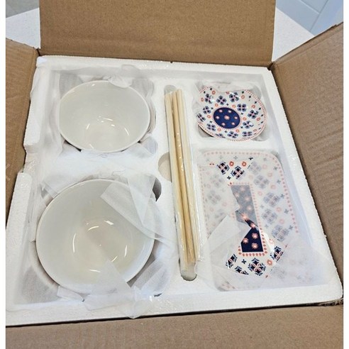 심플하면서도 고급스러운 디자인, 실용성과 스타일을 겸비한 가성비 좋은 제품