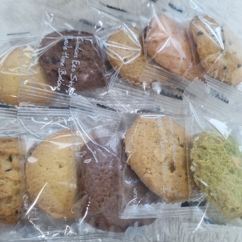 고급스러운 포장과 다양한 맛으로 구성된 답례품 쿠키 선물세트