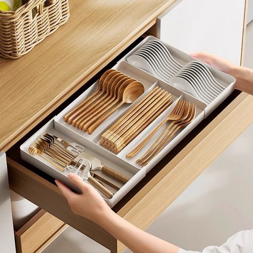 가로세로 조절로 완벽한 맞춤 수납! votgl 싱크대 수저정리함으로 주방을 예술로 승화시키세요.