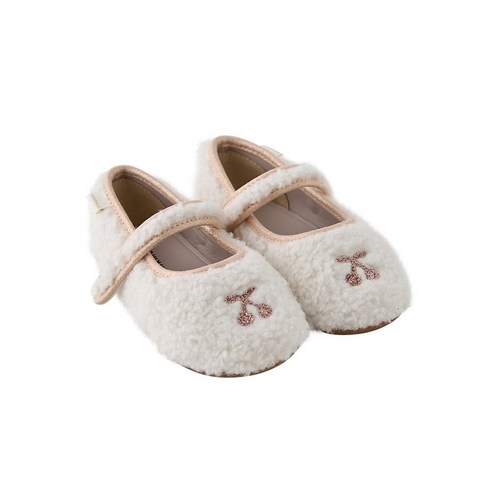 사랑스러움과 편안함을 모두 담은 밍크뮤 블링체리 FUR 구두