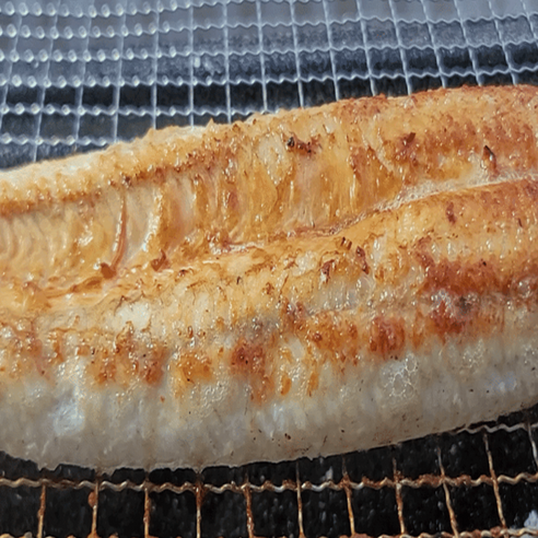 신선한 국내산 장어로 만든 편리하고 맛있는 장어덮밥
