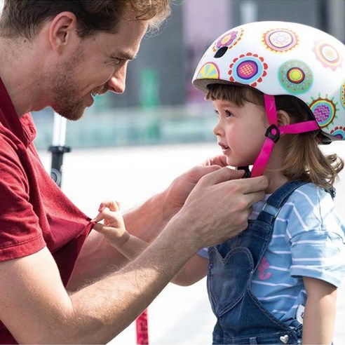 안전과 스타일을 동시에! 마이크로킥보드 헬멧으로 우리 아이 야외 활동을 안전하게!