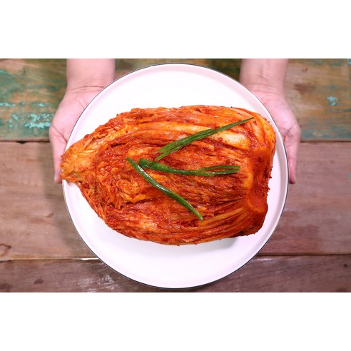 신선한 국내산 배추로 만든, 맛있는 전통적인 배추김치
