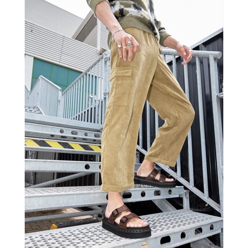 발 편한 닥터마틴 샌들, 스타일까지 책임진다!