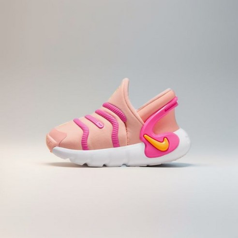 아이의 첫 걸음을 위한 완벽한 선택, 나이키 다이나모 2