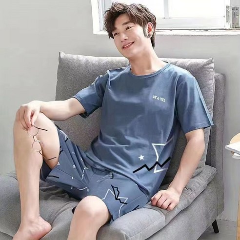 땀 걱정 없이 꿀잠 예약! 1+1 남성 여름 반팔 파자마 세트