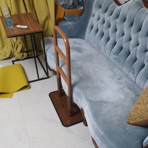 든든한 침대 안전바 하나로 어르신의 안전과 편안한 잠자리를!