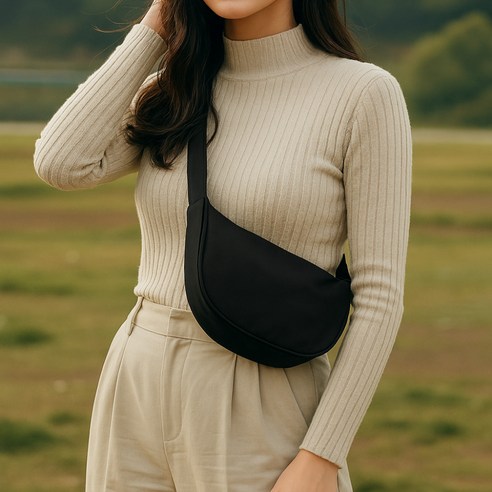 쭌스팸 반달 미니 크로스 백