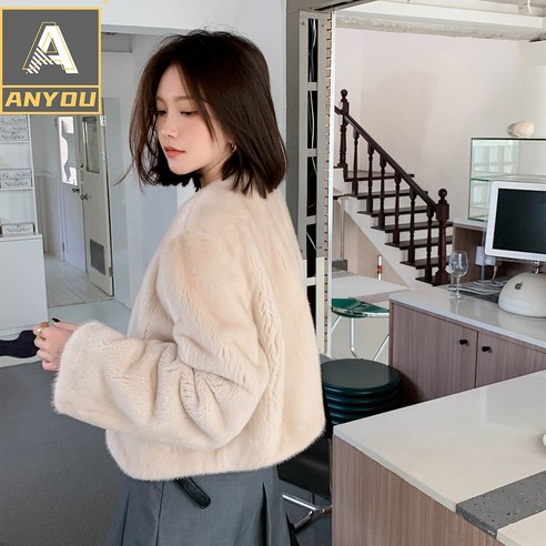 ANYOU 여성 밍크털코트: 화이트계열 색상으로 겨울에 최적화된 모피 아우터