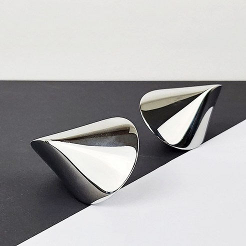 공간에 예술을 더하는 메탈 오브제