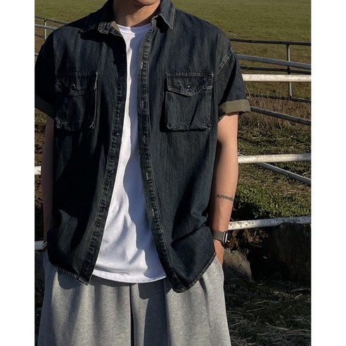 세련된 스타일과 편안한 착용감을 위한 필수품: 어둑 남자 청남방 포켓 데님 반팔셔츠