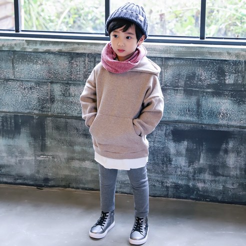 리틀램 아동용 밍크 퍼 레깅스는 겨울에 따뜻하게 입을 수 있는 제품