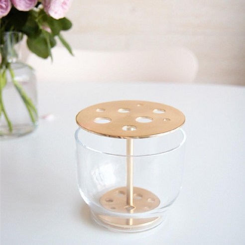 삭막한 일상에 생기를 불어넣다: 프리츠한센 이케바나 화병 사용 후기 프리츠한센화병