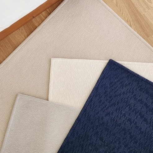 아늑함과 스타일을 동시에 선사하는 까사 사계절 거실러그