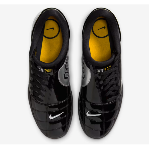 추억과 스타일을 담은 데일리 스니커즈, 나이키 토탈 90