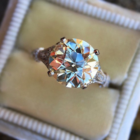 뉴 오리엔탈 임베디드 2.5캐럿 화이트 모손 다이아몬드 약혼반지지녀